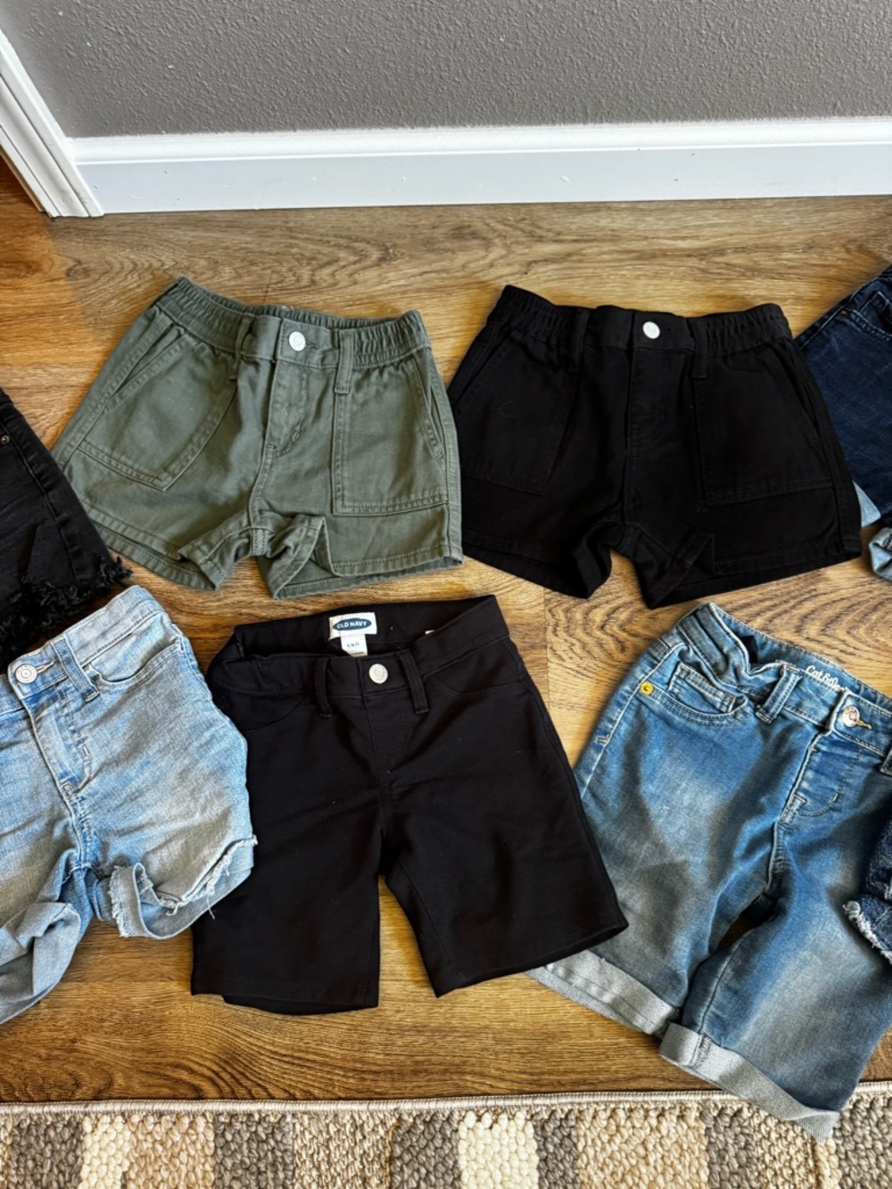 Girl’s Bundle of 10 shorts